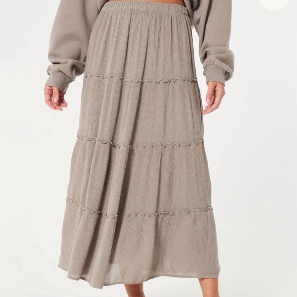 Hollister Taupe Maxi Skirt - Picture 2 of 6